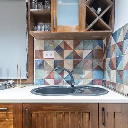 Mila House Tara Баина-Башта