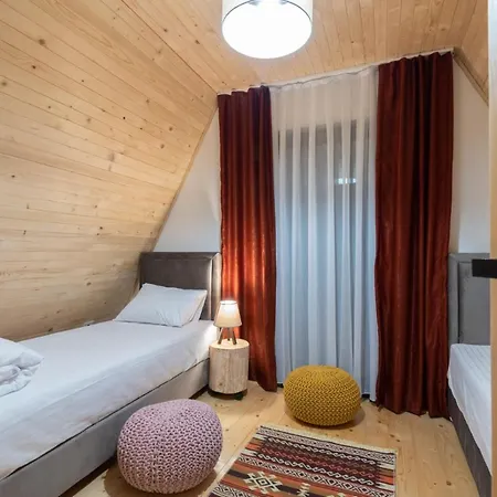 Mila House Tara Feriehus *