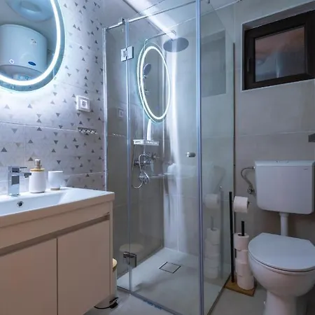 Mila House Tara Bajina Basta